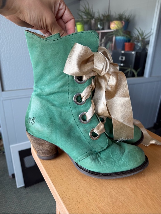John Fluevog Shoes - Fluevog Gladstone Boots